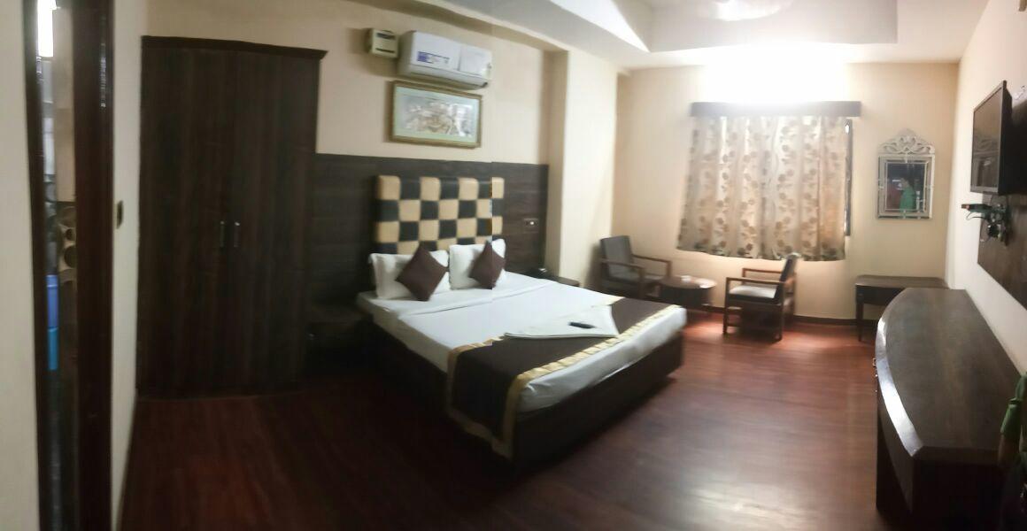 Hotel The Majestic Hyderabad Exterior photo